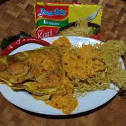 Gule Kepala Ikan Indomie Goreng